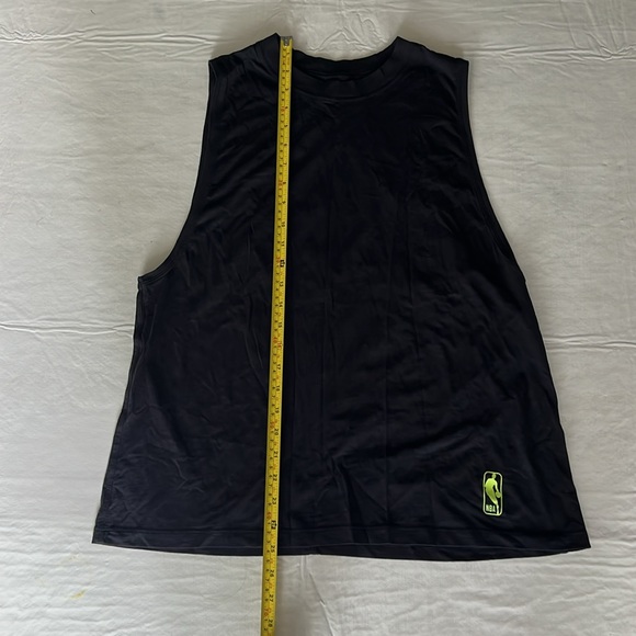 LULULEMON Women’s Classic Black Tank with NBA Logo Size 8/10 - Picture 8 of 11